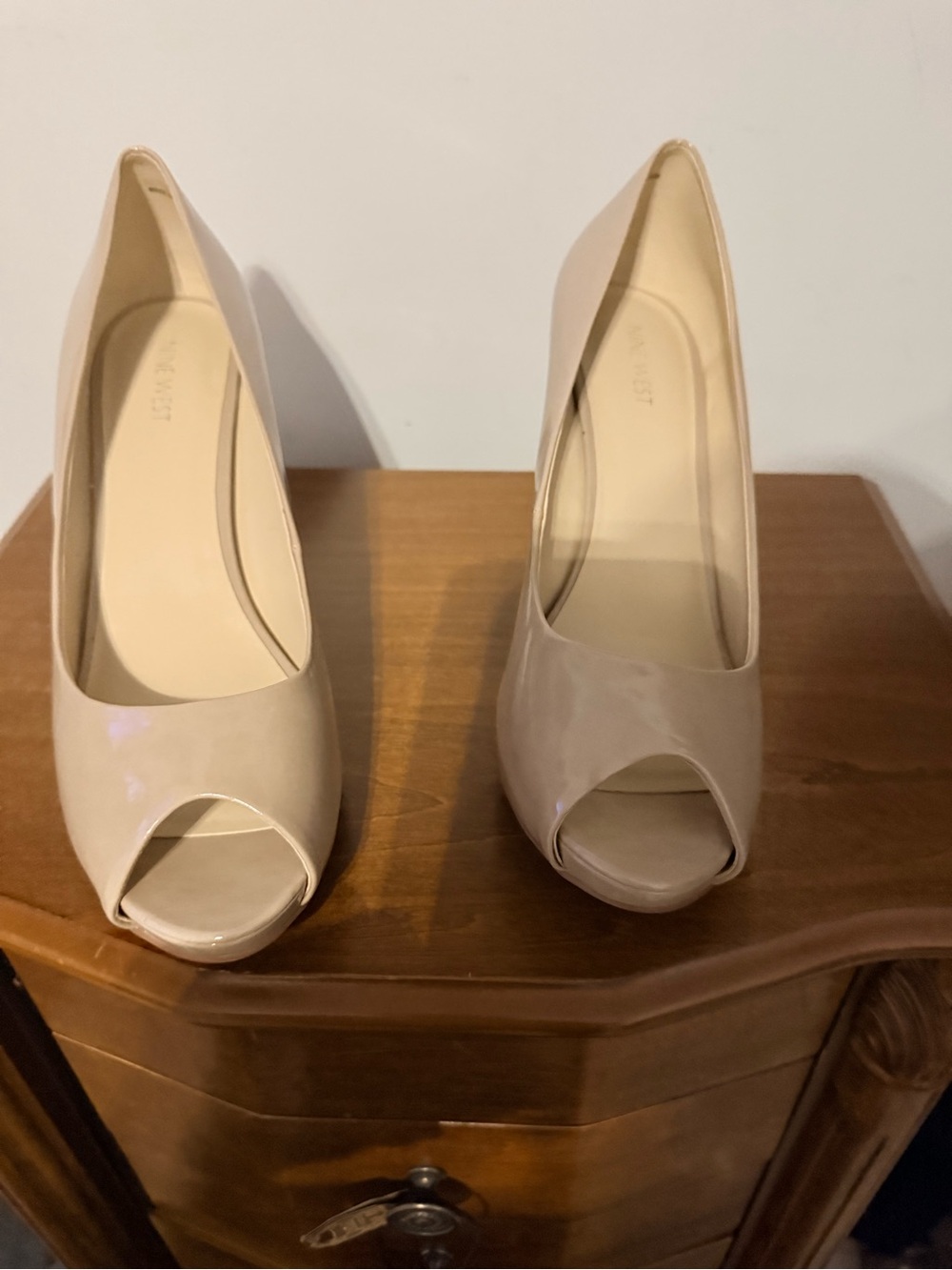 Nine West Nude Patent Peep-Toe Heels NIB Size 12